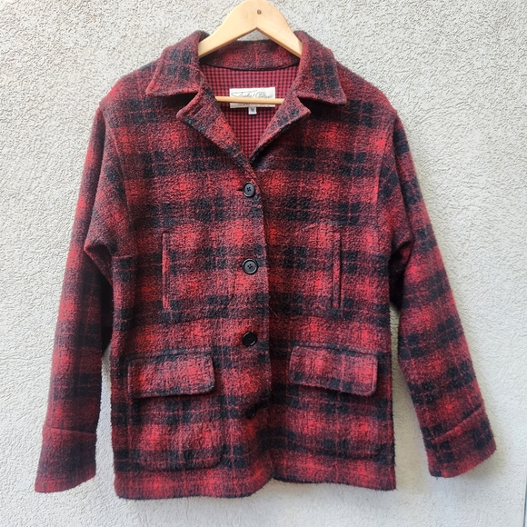 Tasha Polizzi Jackets & Blazers - Vintage TASHA POLIZZI Women’s Shacket Medium Red Black Buffalo Plaid Outdoor USA